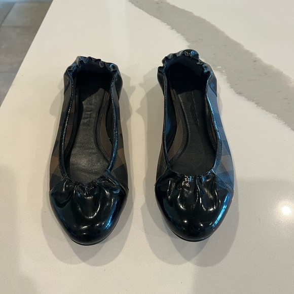 Burberry Nova Plaid Print Ballet Flats - Picture 2 of 9